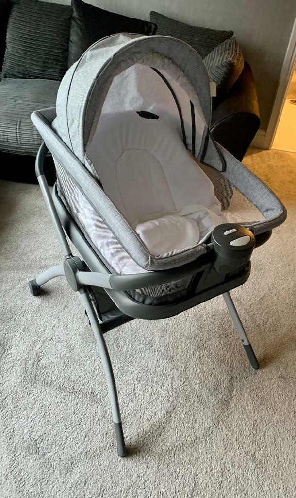 Graco Baby Bassinet & Changing station - great condition 