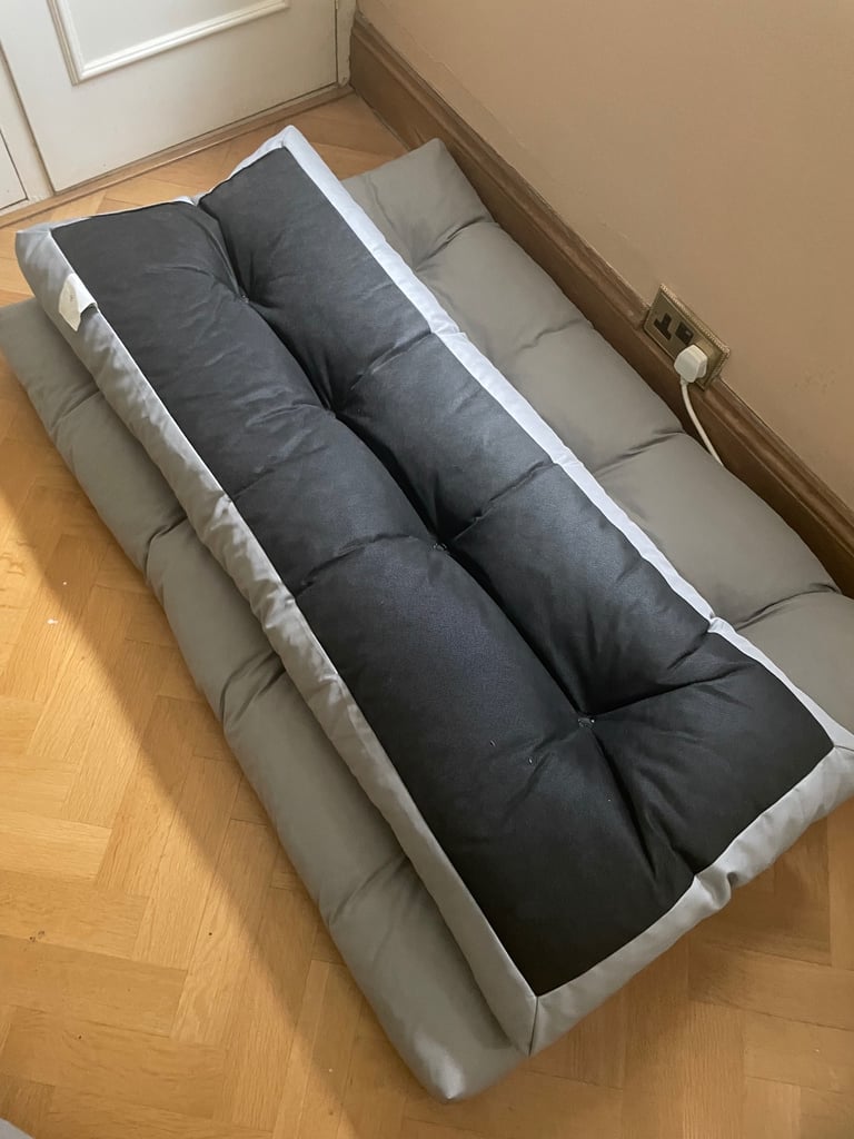 light grey Gardenista bench cushions