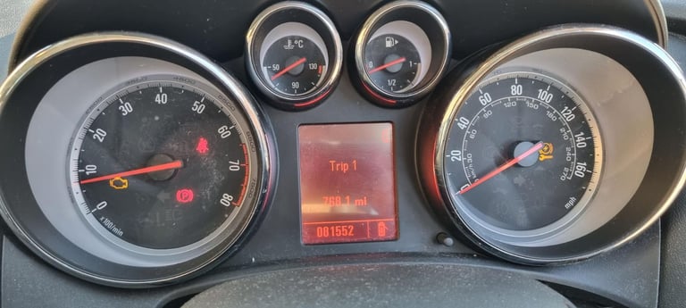 £500-ONO Vauxhall, ASTRA, Hatchback, 2010, Manual, 81,552 , 1598 (cc), 5 doors FOR SALES £500-ONO