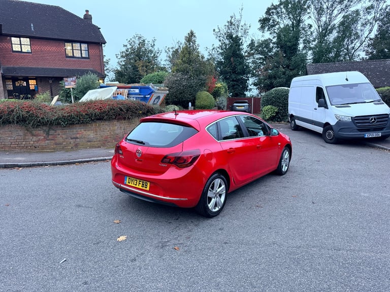Vauxhall, ASTRA, Hatchback, 2013, Manual, 1364 (cc), 5 doors