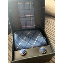 image for Men’s gift set tie ‘cuff link ‘ bow tie 