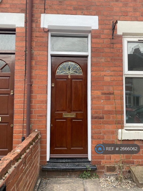 3 bedroom house in Broomfield Road, Coventry, CV5 (3 bed) (#2666062)