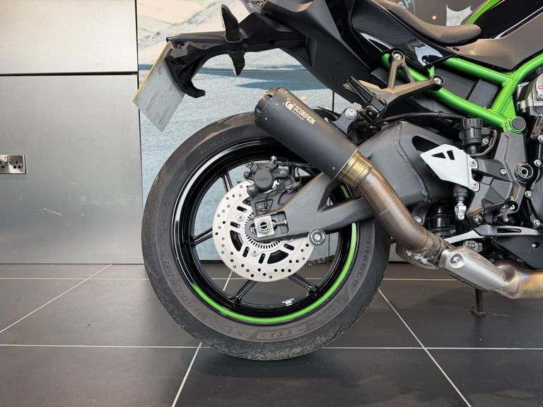 2023 Kawasaki ZR1000 H2