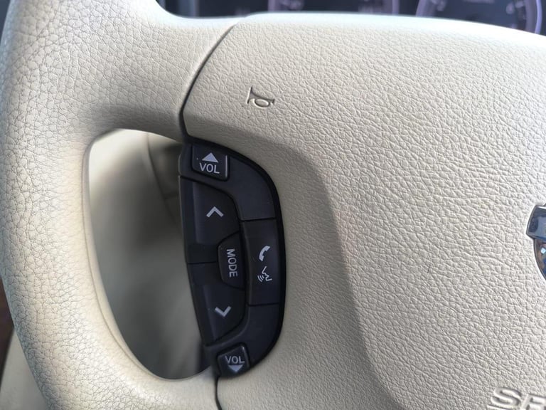 2008 Nissan Elgrand 2.5 Petrol 8 Seats Automatic Camper Van Roof LED TV ULEZ Free MPV Petrol Auto...