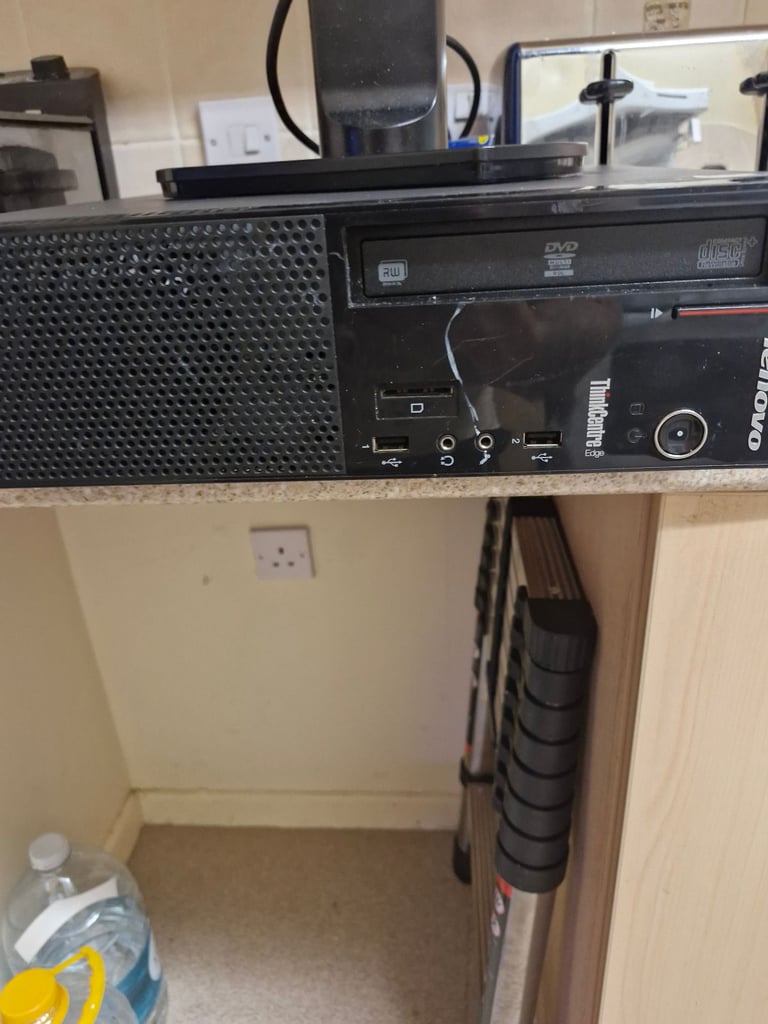 image for LENOVO Desktop computer and monitor