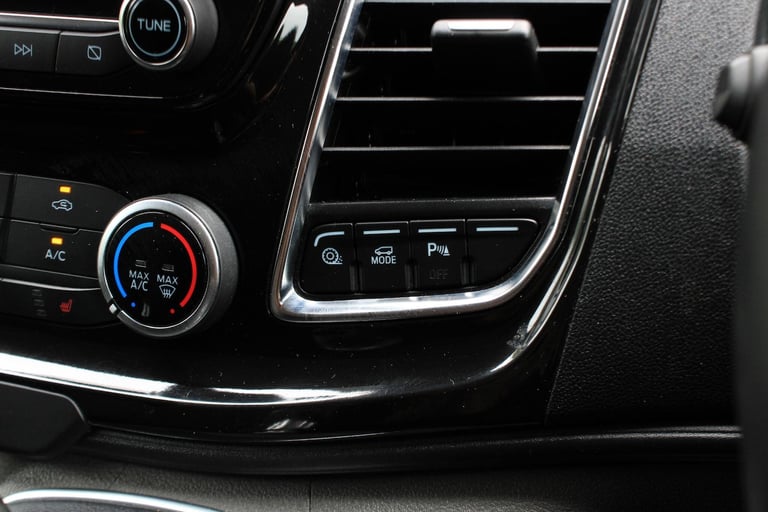 2021 Ford Transit Custom 2.0 300 EcoBlue Limited L1 H1 Euro 6 (s/s) 5dr PANEL VAN Diesel Manual