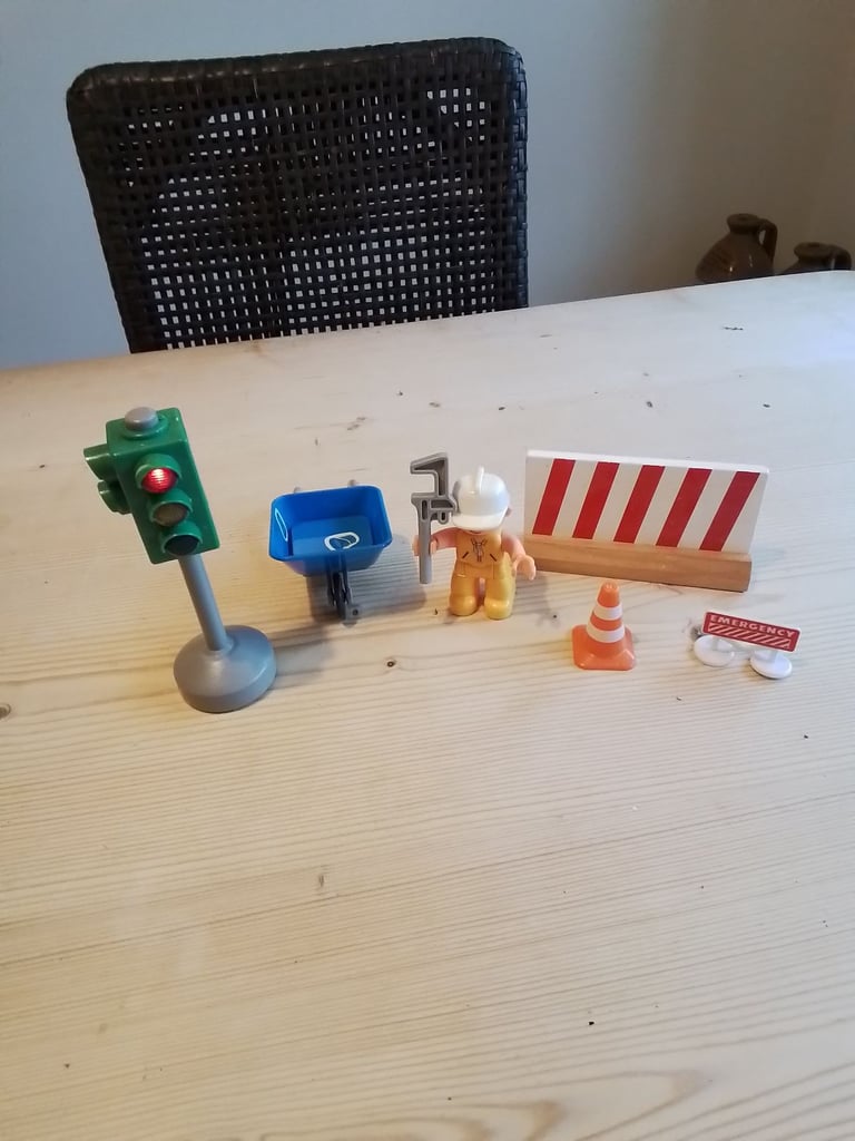 Child's toy construction set.