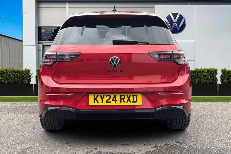 2024 Volkswagen Golf 1.5TSI 150PS Hatch Ã¢Â­ÂBlack Pack, Sunroof, DCC, Keyless, Winter Pack, To ...