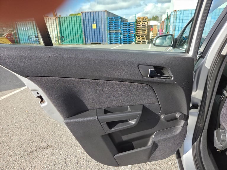 Vauxhall, ASTRA, Hatchback, 2007, Manual, 1598 (cc), 5 doors