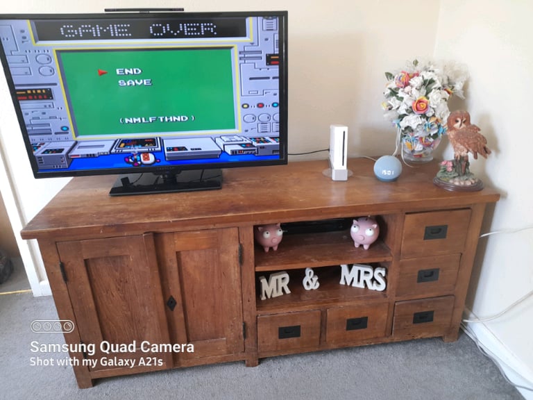 Solid wooden sideboard/ TV unit