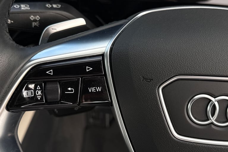 2022 Audi e-tron Sportback Technik 50 quattro 230,00 kW SUV ELECTRIC Automatic