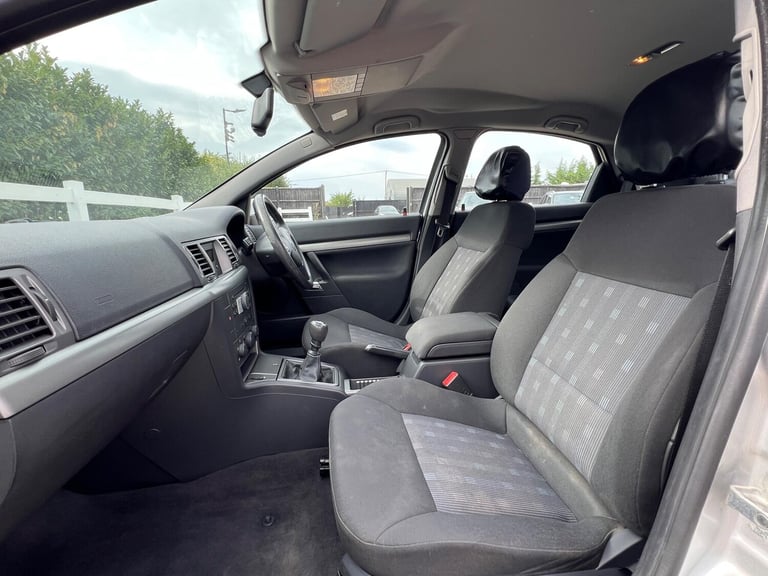 2008 Vauxhall Vectra 1.8 VVT Life 5dr HATCHBACK Petrol Manual