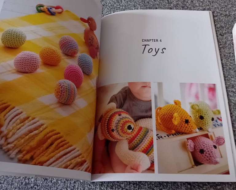 KNITTING/CROCHET BOOKS