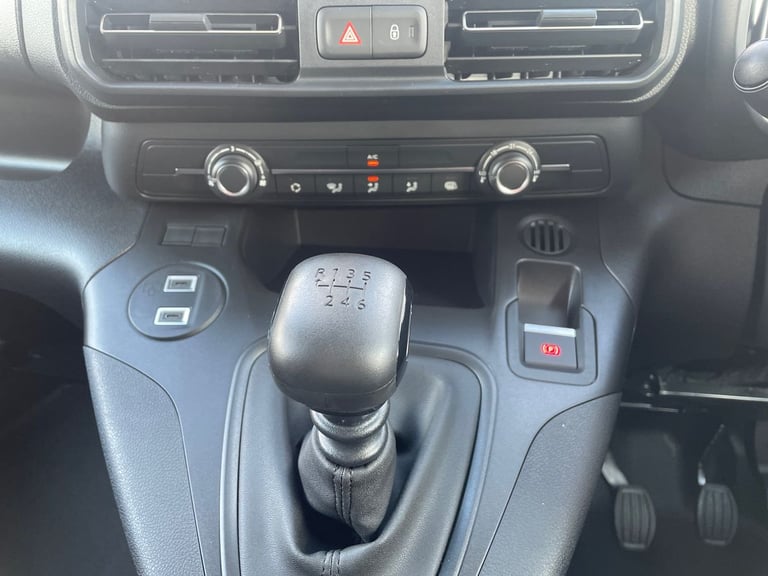  Vauxhall Combo 1.5 Turbo D 2300 Pro Xl Panel Van 6dr Diesel Manual Lwb Euro 6