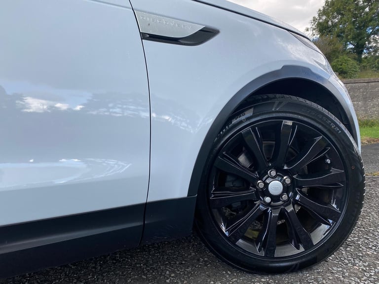 2018 Model Land Rover Discovery 3.0TD V6 HSE Luxury 7Seater Pan Roof