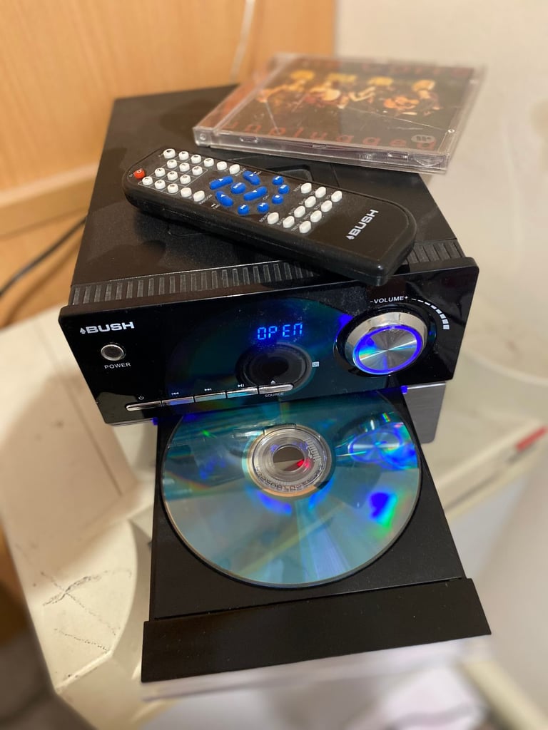 Bush CD Player in MINT condition - no speakers