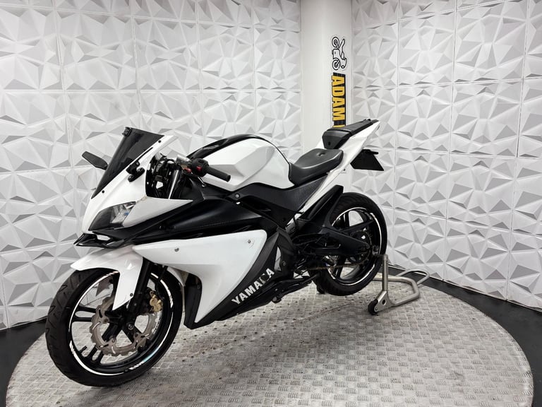 2012 Yamaha YZF-R125 *WARRANTY PROVIDED*