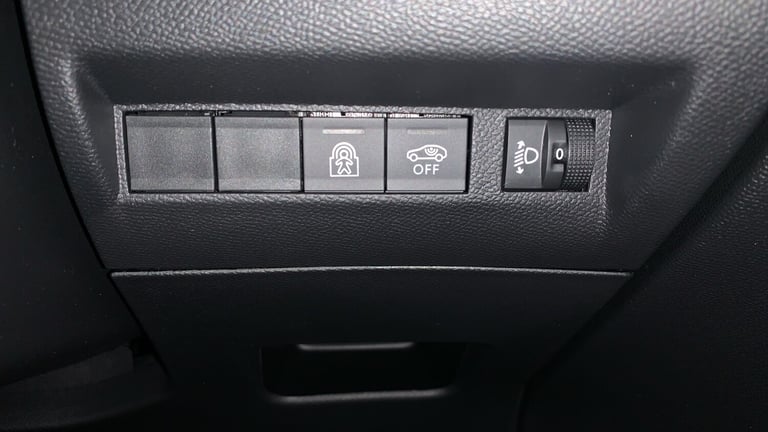 2024 Peugeot 208 1.2 HYBRID Allure Hatchback 5dr Petrol Hybrid e-DSC6 Euro 6 (s/s) (100 ps) Hatch...