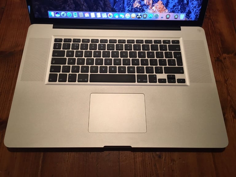 Wanted old 2009 17 inch MacBook pro, Core 2 Duo