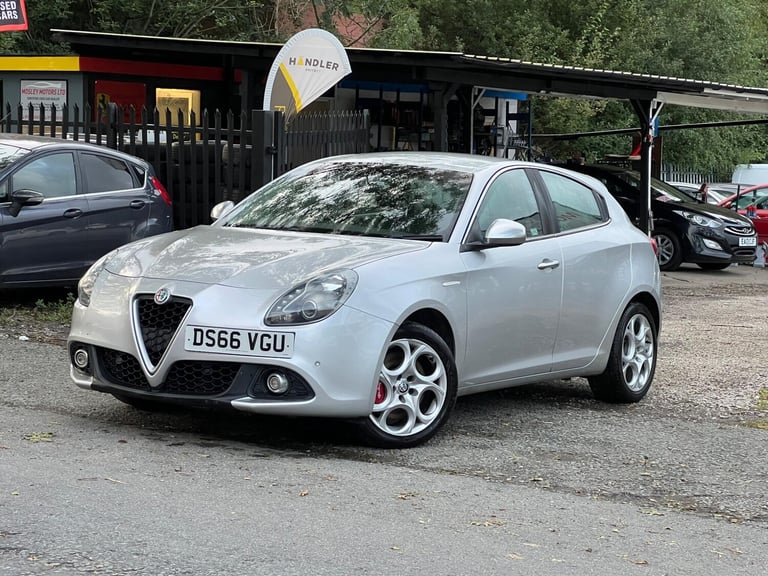 2016 Alfa Romeo Giulietta 1.6 JTDM-2 Super Euro 6 (s/s) 5dr HATCHBACK Diesel Manual