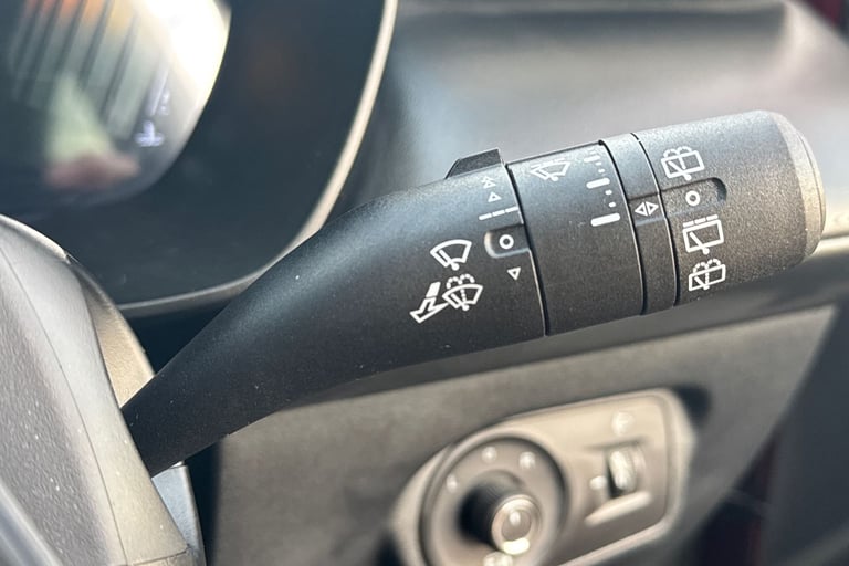 2025 MG MG ZS 106600 Hatchback Hybrid Automatic