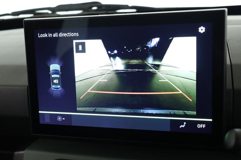 2025 Dacia Spring 27kWh Extreme 65 48kW 5dr Auto Hatchback Electric Automatic