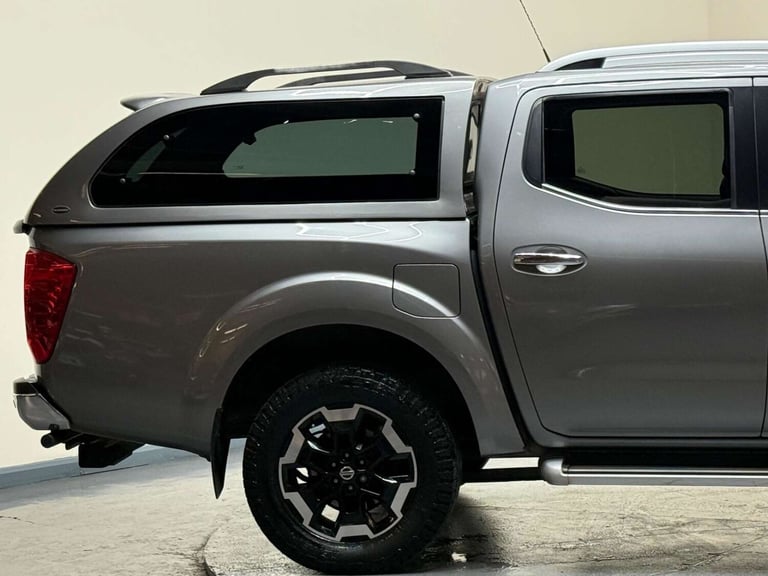 2020 Nissan Navara Double Cab Pick Up Tekna 2.3dCi 190 TT 4WD Auto PICK UP DIESEL Automatic