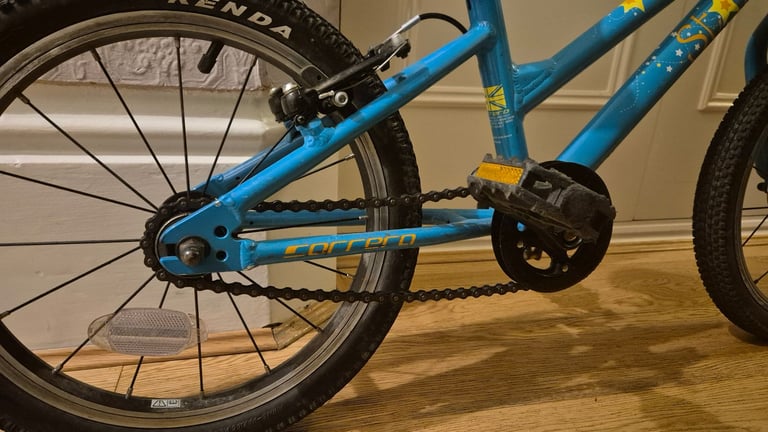 16inch wheel (age 4-6) lightweight Carrera child's bike