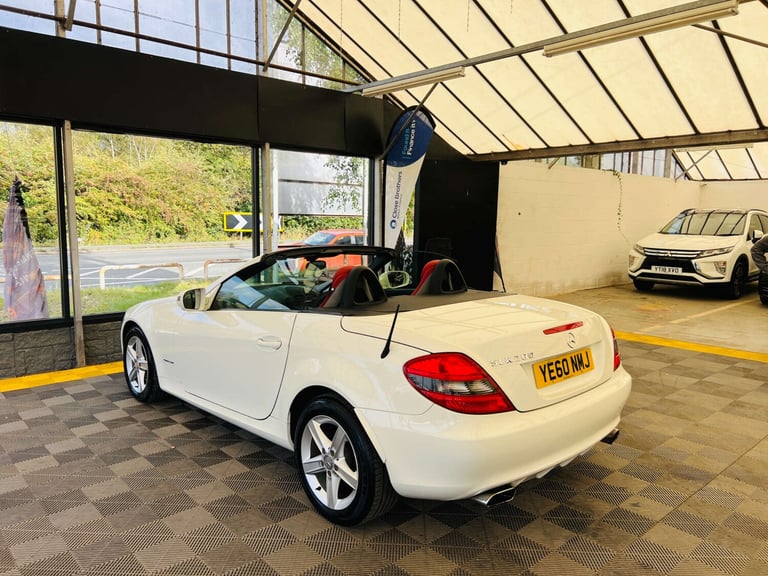 2011 Mercedes-Benz SLK 1.8 SLK 200 Kompressor Auto 2dr Convertible Petrol Automatic