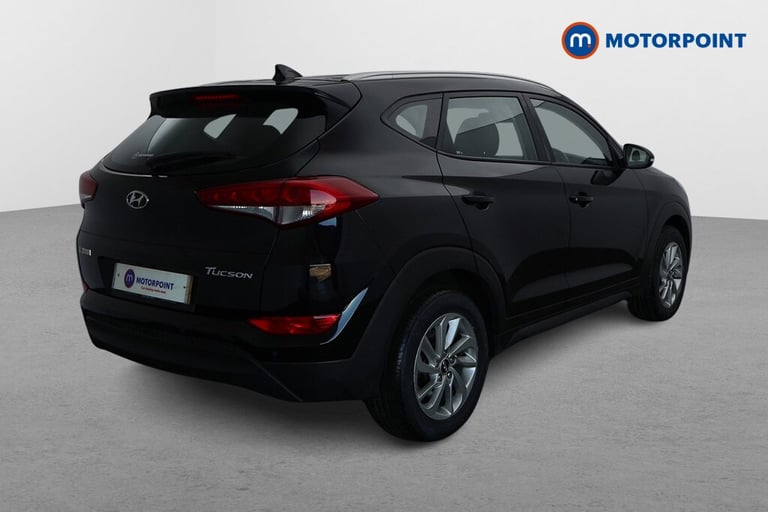 2017 Hyundai TUCSON 1.7 CRDi Blue Drive SE Nav 5dr 2WD SUV Diesel Manual