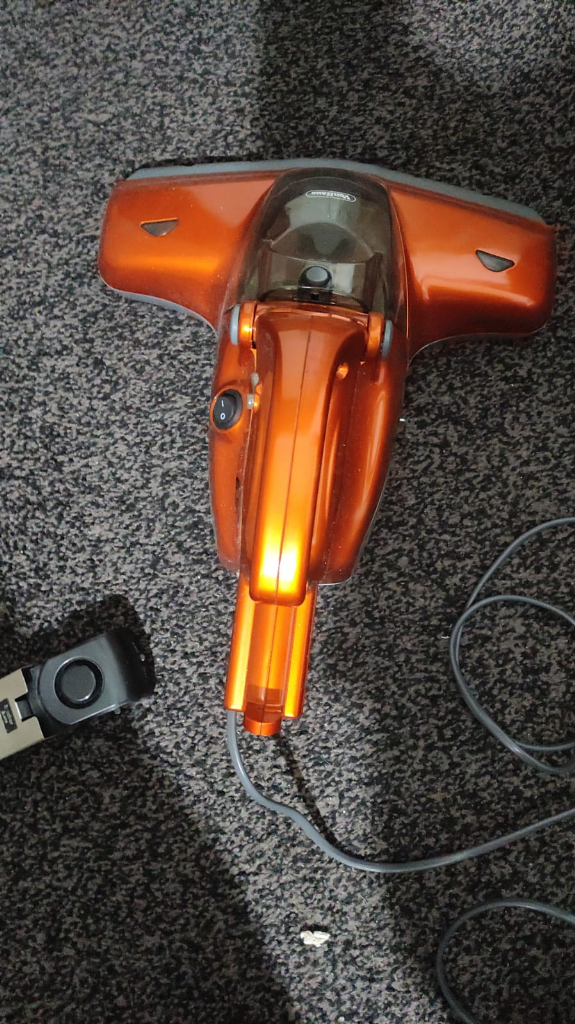image for VonHaus Cyclonic Vacuum Cleaner with UV Lights