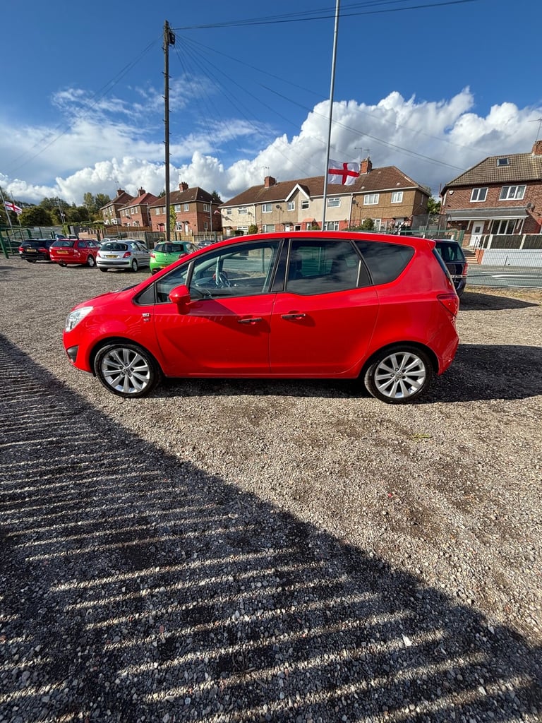 2012 Vauxhall Meriva 1.4i 16V SE 5dr MPV Petrol Manual
