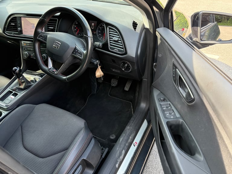Seat Leon fr 1.5 petrol 2018 plate only 35,000 miles 