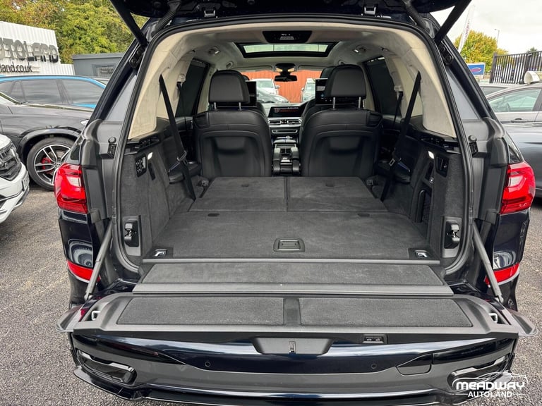 2022 BMW X7 4.4 M50i V8 Dark Shadow Edition SUV 5dr Petrol Auto xDrive Euro 6 (s/s) (53 ESTATE Pe...
