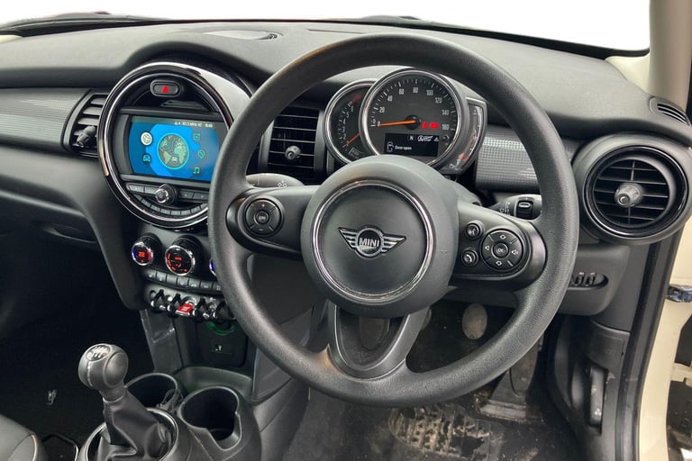 2020 MINI Hatch 1.5 Cooper Classic II 5dr Hatchback PETROL Manual