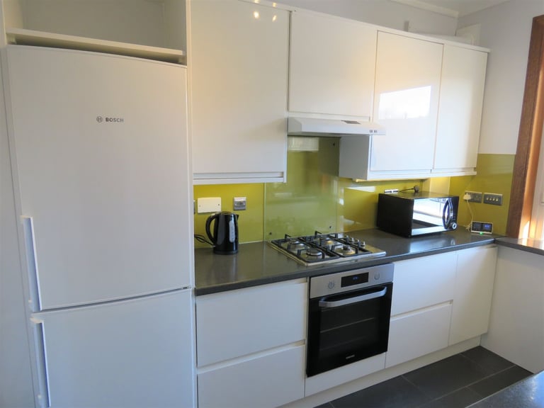 2 Bed Flat - Hutchison Avenue EH14