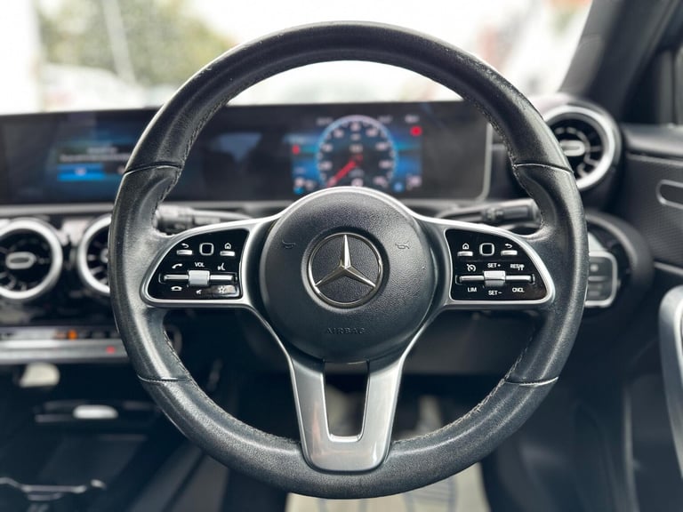 2019 Mercedes-Benz A-Class 1.3 A180 Sport (Executive) 7G-DCT Euro 6 (s/s) 5dr HATCHBACK Petrol Au...