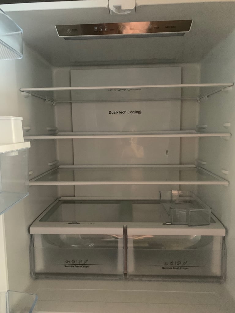 Hisense American Fridge Freezer in stainless steel/Grey FMN440W20C