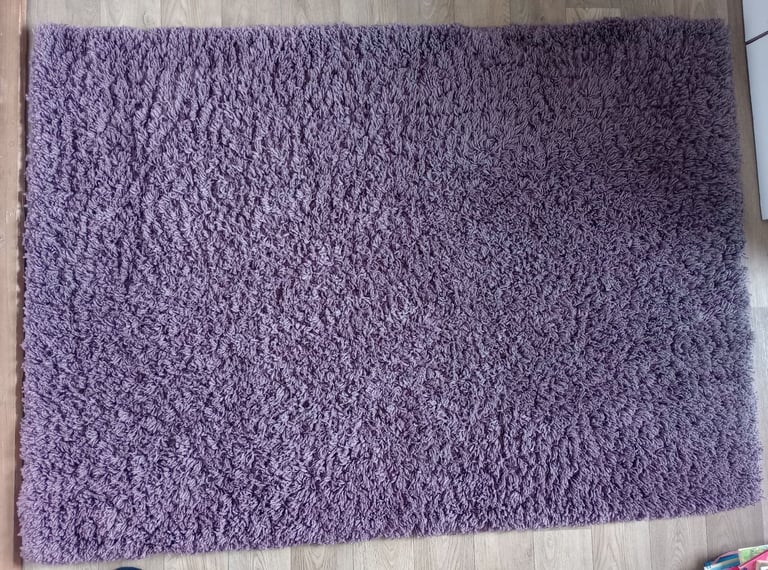 Dunelm rug 120cm by 270cm