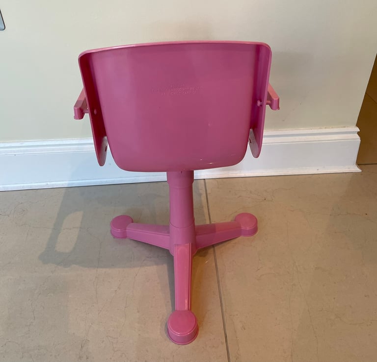 Toy highchair