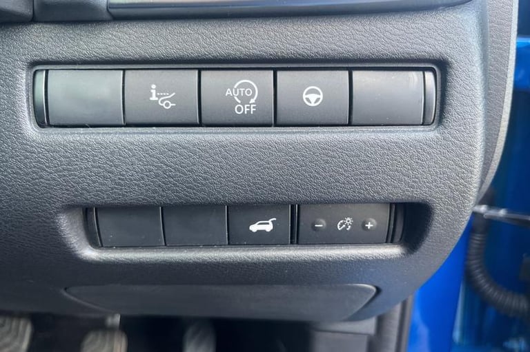 2022 Nissan Qashqai 1.3 DiG-T MH 158 Tekna [Bose] 5dr Manual Hatchback Petrol Manual