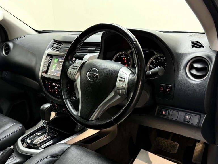 2020 Nissan Navara 2.3 dCi N-Guard Auto 4WD Euro 6 4dr Pickup Diesel Automatic