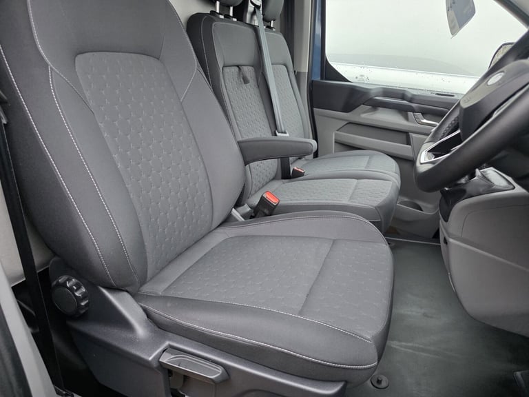 2024 Ford Transit Custom 2.0 EcoBlue 136ps L2 H1 Van Limited * PLUS VAT *  PANEL VAN Diesel Manual