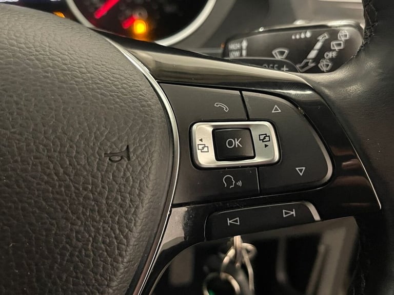 2018 Volkswagen Tiguan 2.0 TDI SE Navigation SUV 5dr Diesel DSG Euro 6 (s/s) (150 ps) ESTATE Dies...