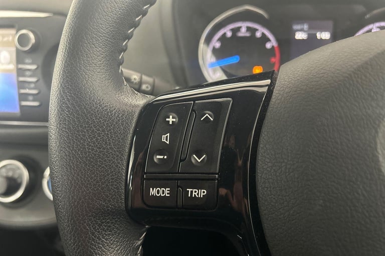 2019 Toyota Yaris 1.5 VVT-i Icon Tech Hatchback 5dr Petrol Manual Euro 6 (111 ps) HATCHBACK Petro...
