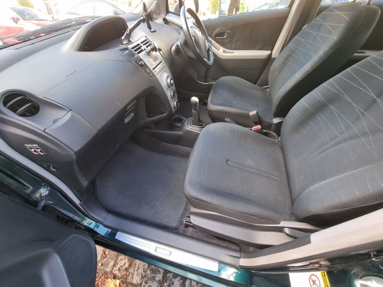 Toyota, YARIS, vvt1.3  T3 Hatchback, 2006, Manual, 1296 (cc), 5 doors, ULEZ compliant