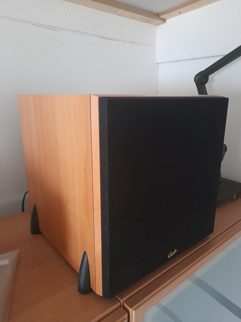gale 3070 subwoofer with book | in Hutton, Essex | Gumtree