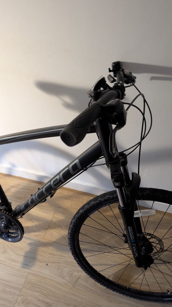 image for mens carrera bike