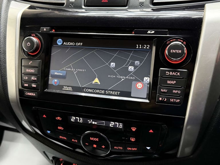 2018 Nissan Navara 2.3 dCi Off-Roader AT32 Auto 4WD Euro 6 4dr Pickup Diesel Automatic