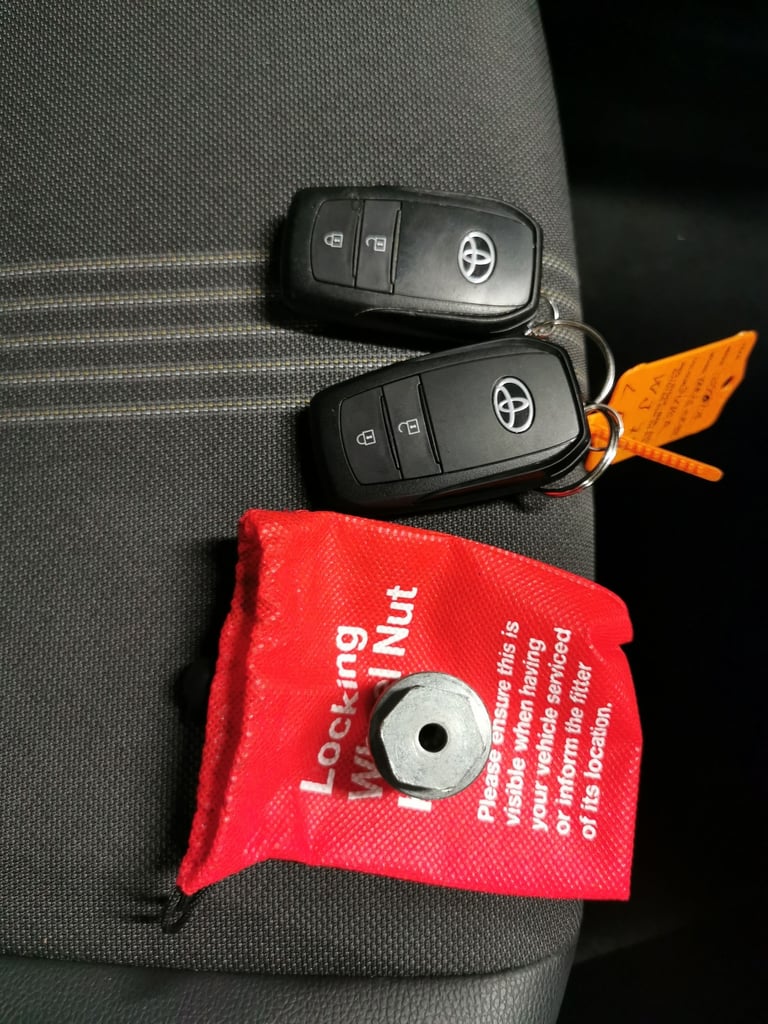 2022 Toyota Yaris Cross 1.5 VVT-h Dynamic SUV 5dr Petrol Hybrid E-CVT AWD Euro 6 (s/s) (116 ps) -...